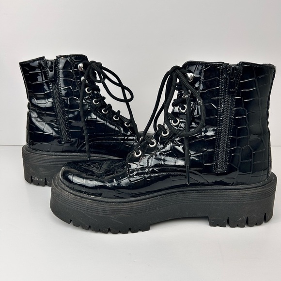 Topshop Wide Fit BROOKE Black Unit combat Boot Size 39 Like NEW Streetwear - Picture 5 of 9
